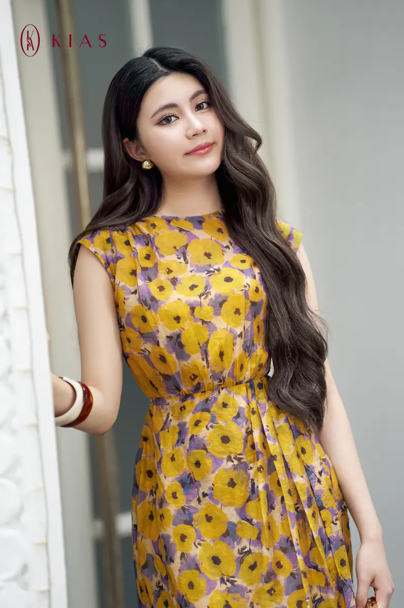 Váy cổ Đức hoa vàng tím vạt chéo dưới - H3