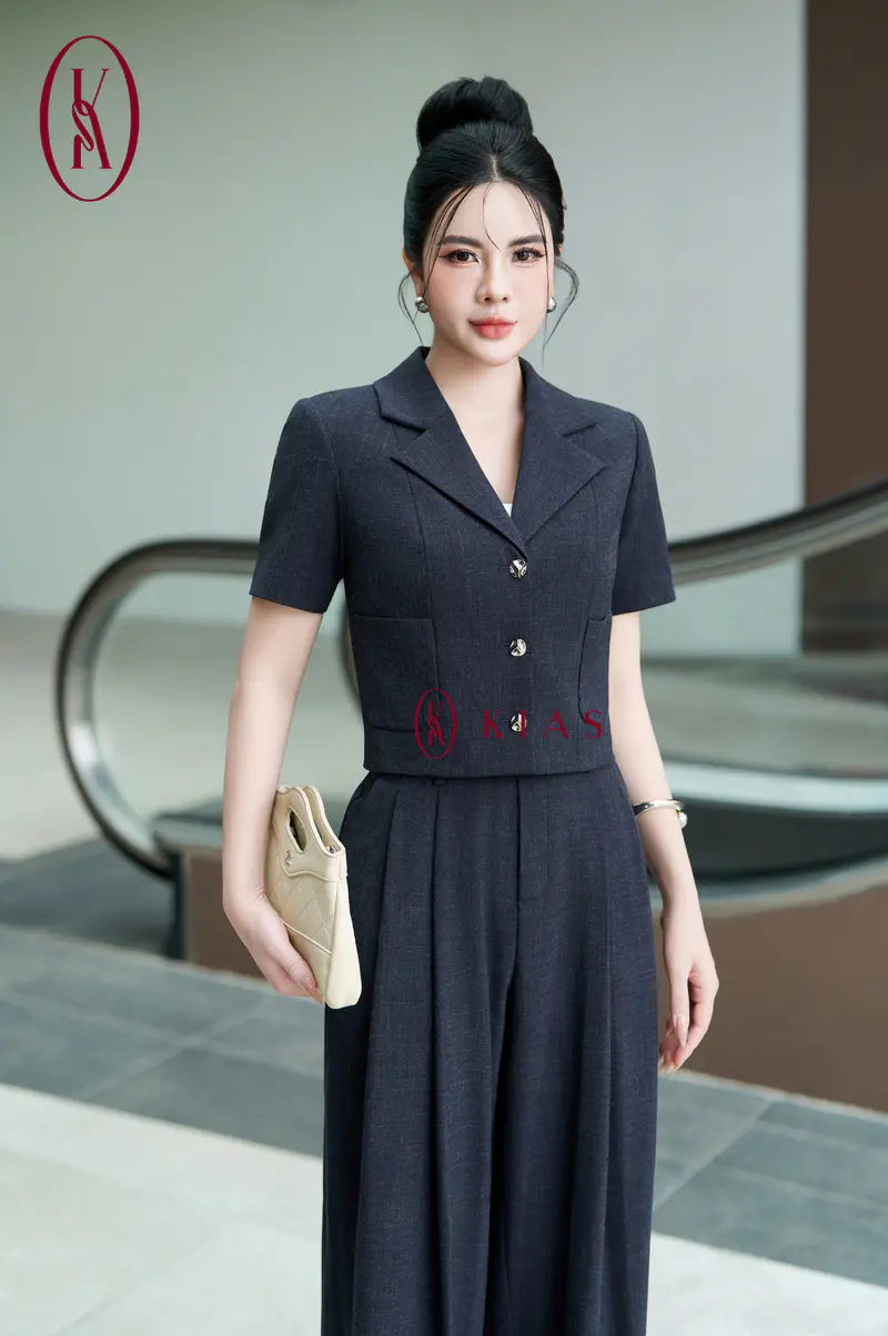 Set vest lửng - quần âu xước than - L28