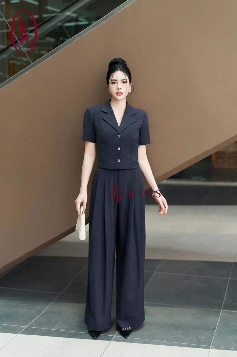Set vest lửng - quần âu xước than - L28