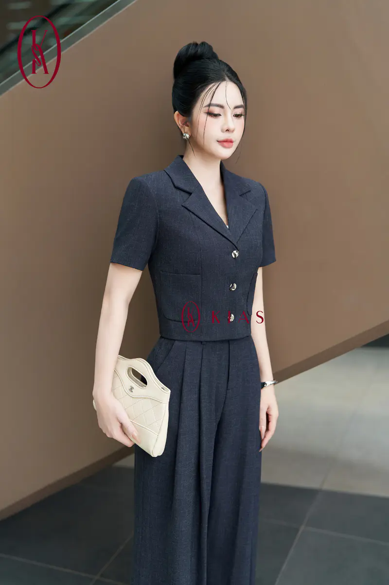 Set vest lửng - quần âu xước than - L28