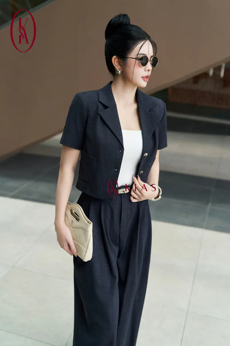 Set vest lửng - quần âu xước than - L28