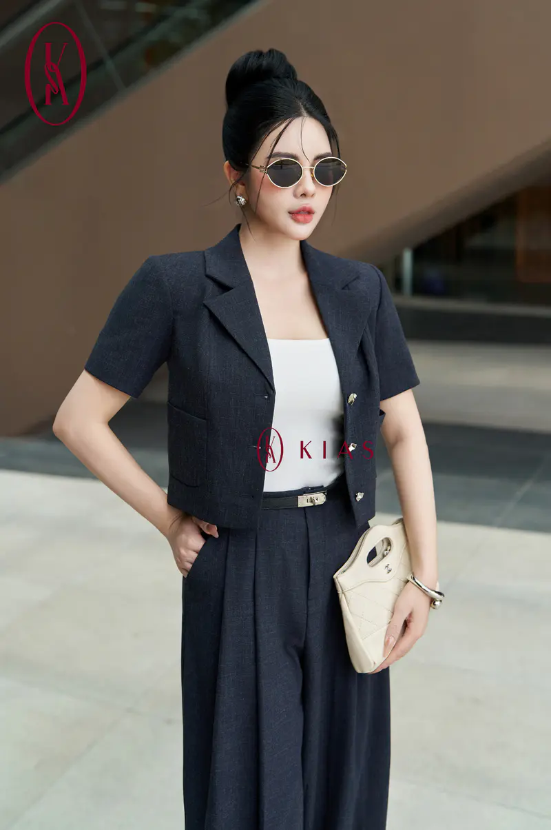 Set vest lửng - quần âu xước than - L28